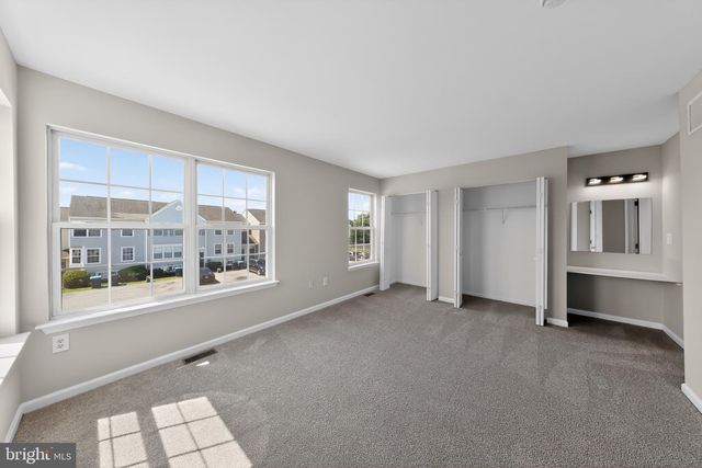390 ADDISON RD, Smyrna, DE 19977
