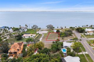 7510 WESTMORELAND DRIVE, Sarasota, FL 34243