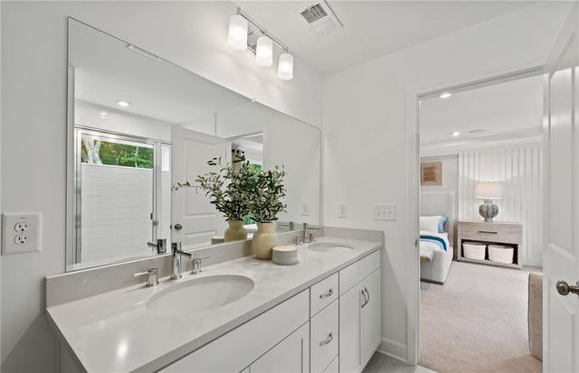 810 Tupelo Way, Villa Rica, GA 30180