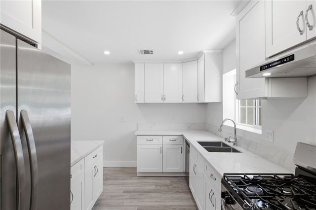 10227 Mcvine, Sunland, CA 91040