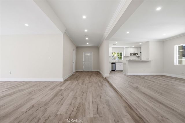 10227 Mcvine, Sunland, CA 91040