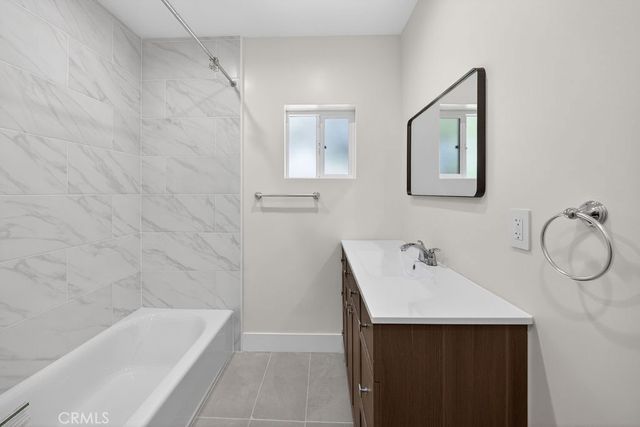 10227 Mcvine, Sunland, CA 91040