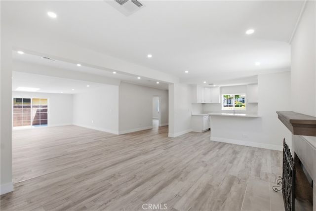 10227 Mcvine, Sunland, CA 91040