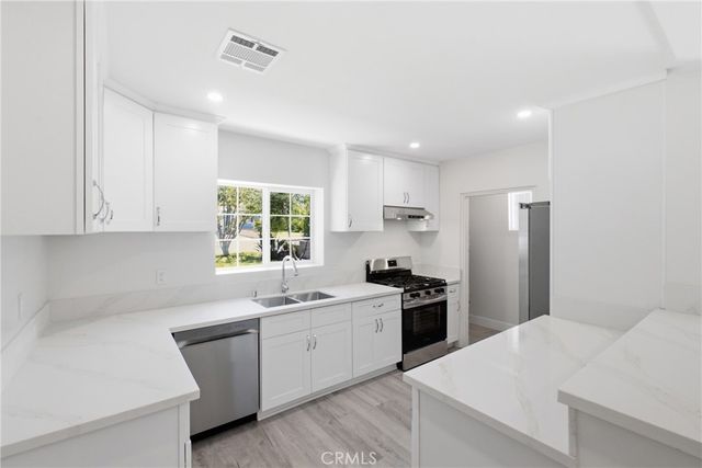 10227 Mcvine, Sunland, CA 91040
