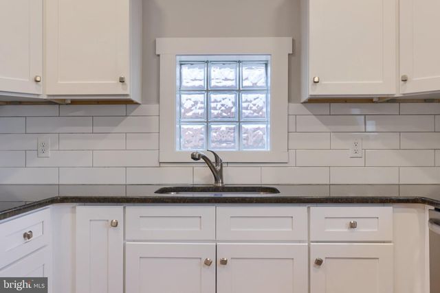13 E NEW ST, Lancaster, PA 17602