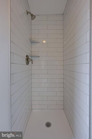 13 E NEW ST, Lancaster, PA 17602