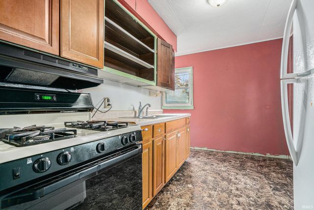 205 N Riverside Boulevard, Goshen, IN 46526