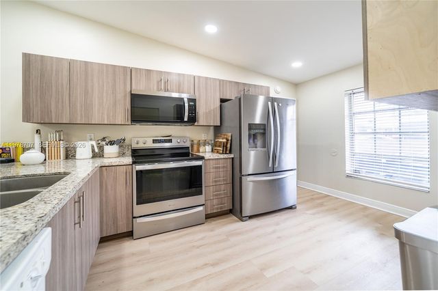 9341 E Fern Ln, Miramar, FL 33025