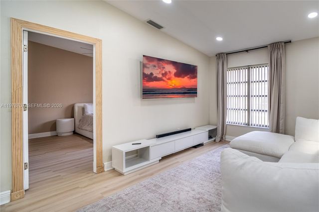 9341 E Fern Ln, Miramar, FL 33025