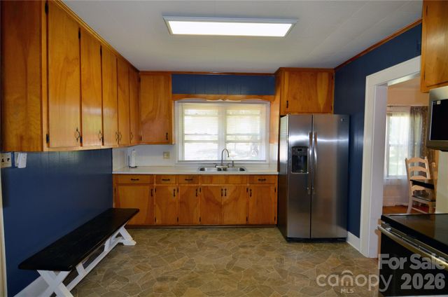 1419 US 70 Highway W, Valdese, NC 28690