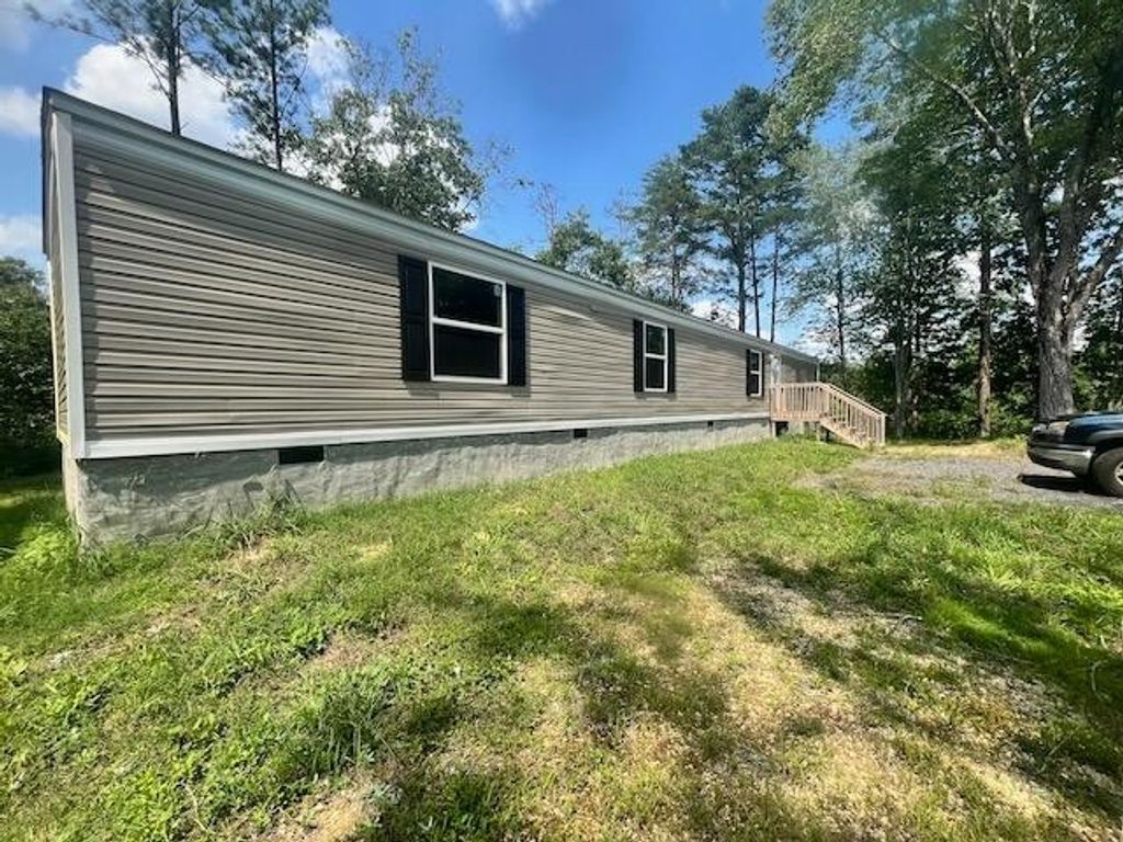 398 Hammontree Drive, La Fayette, GA 30728
