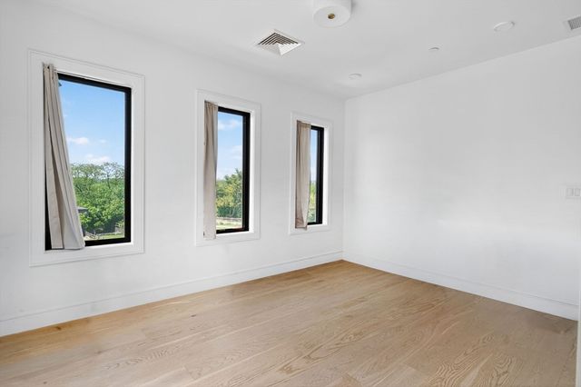 50-56 Leo M Birmingham 302, Boston, MA 02135