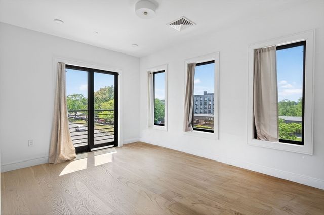 50-56 Leo M Birmingham 302, Boston, MA 02135