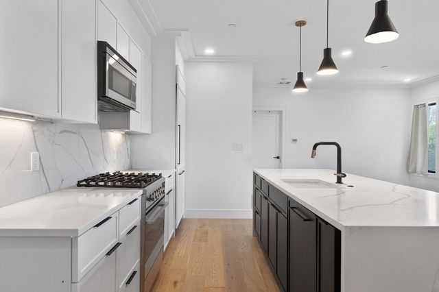 50-56 Leo M Birmingham 302, Boston, MA 02135