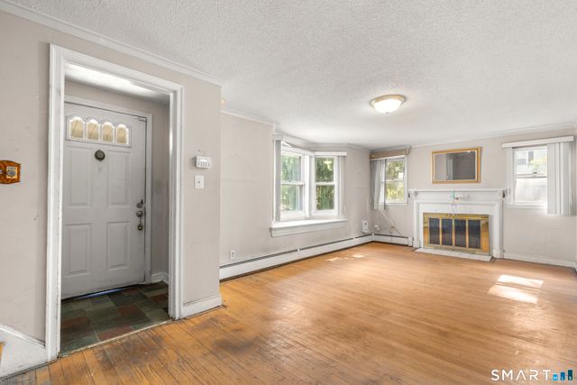 516 Park Road, West Hartford, CT 06107