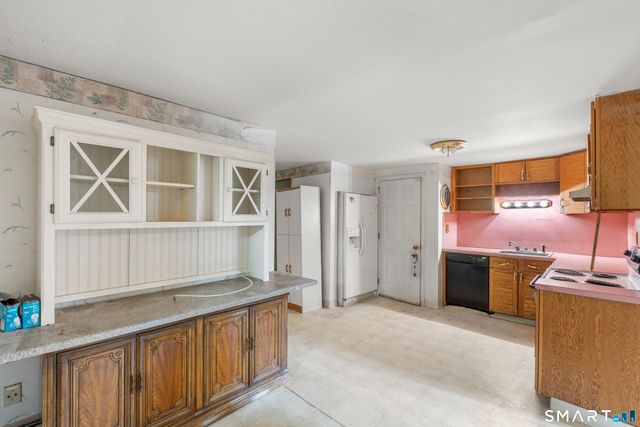 516 Park Road, West Hartford, CT 06107