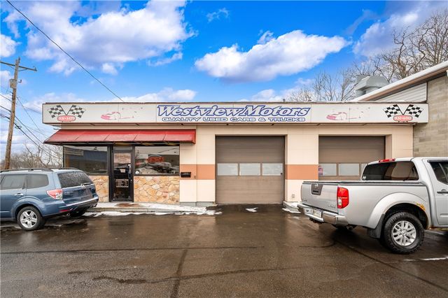 186 Perry Highway, West View, PA 15229