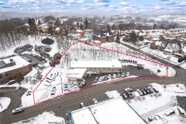 186 Perry Highway, West View, PA 15229