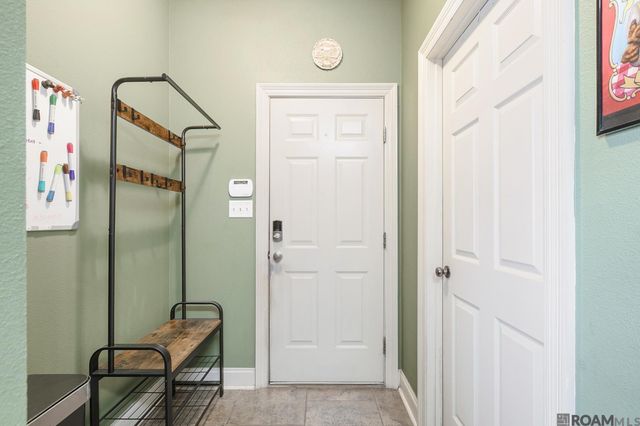 12722 Darby Dr, Walker, LA 70785