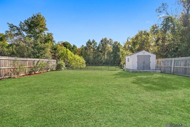 12722 Darby Dr, Walker, LA 70785