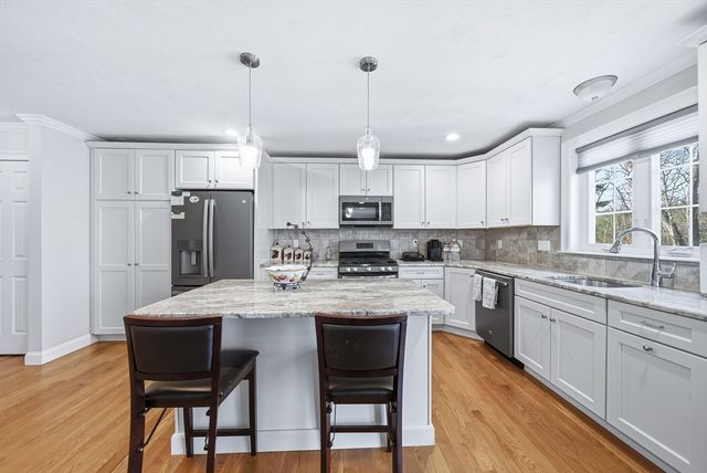 11 Bigelow Dr 22, Berlin, MA 01503