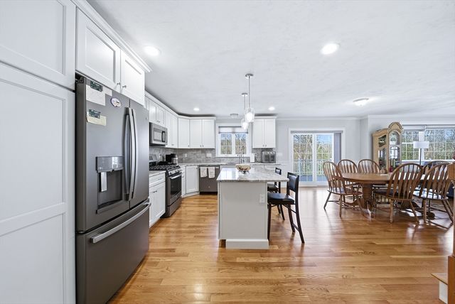 11 Bigelow Dr 22, Berlin, MA 01503