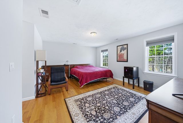 11 Bigelow Dr 22, Berlin, MA 01503