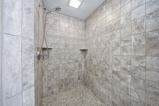 11 Bigelow Dr 22, Berlin, MA 01503