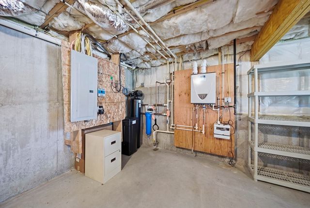 11 Bigelow Dr 22, Berlin, MA 01503