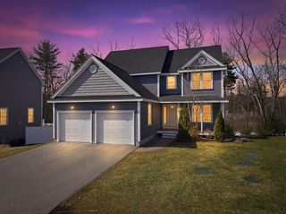 11 Bigelow Dr 22, Berlin, MA 01503