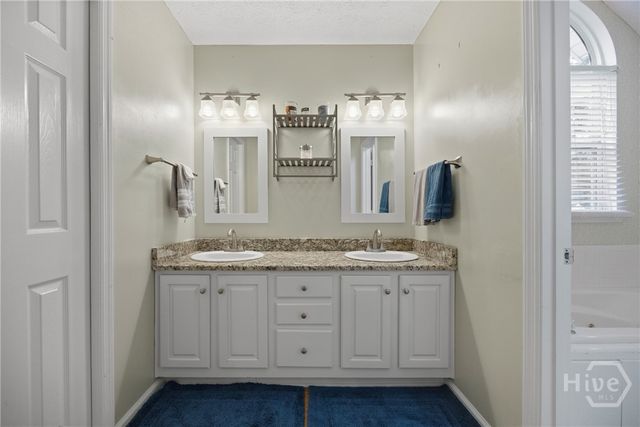 6 Barons Way, Savannah, GA 31419