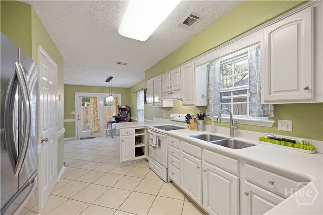 6 Barons Way, Savannah, GA 31419