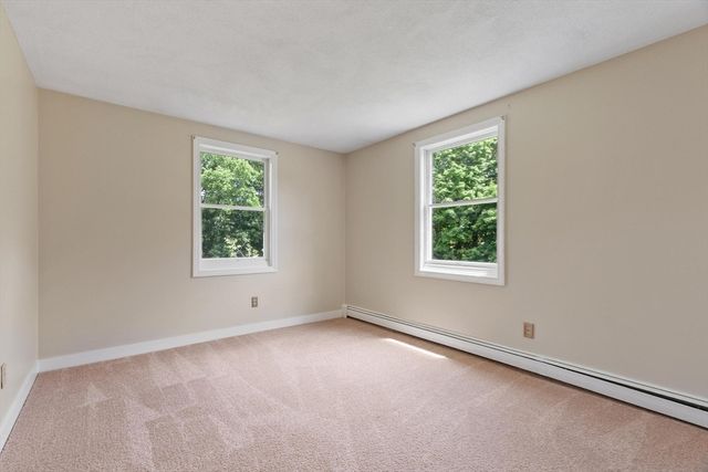 2 Rourke Lane, Lynnfield, MA 01940