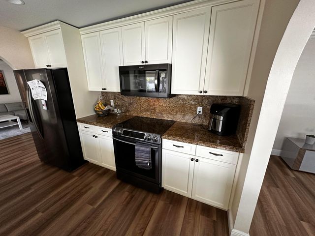 6860 S Calle Del Paz S S, Boca Raton, FL 33433