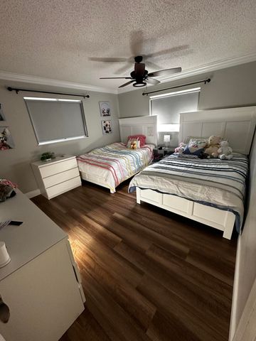 6860 S Calle Del Paz S S, Boca Raton, FL 33433