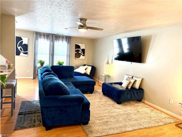 33 Tupelo CIR, Hampton, VA 23666