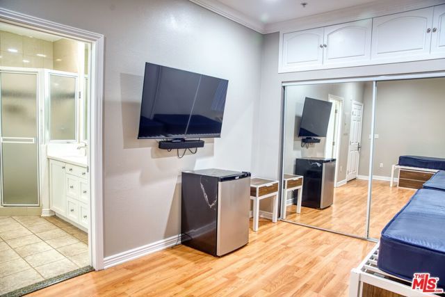 668 W 28th Street, Los Angeles, CA 90007