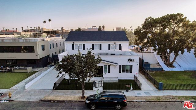 668 W 28th Street, Los Angeles, CA 90007