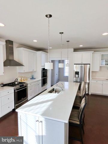 5707 IRON STONE RD, Lothian, MD 20711