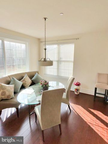 5707 IRON STONE RD, Lothian, MD 20711