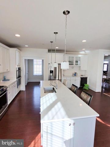 5707 IRON STONE RD, Lothian, MD 20711