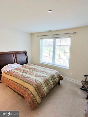 5707 IRON STONE RD, Lothian, MD 20711