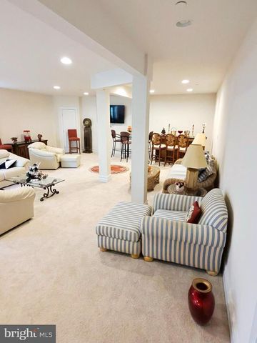 5707 IRON STONE RD, Lothian, MD 20711