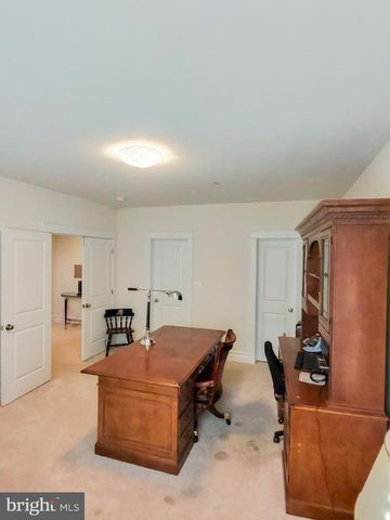 5707 IRON STONE RD, Lothian, MD 20711