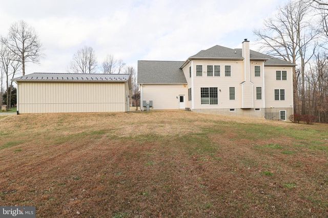 5707 IRON STONE RD, Lothian, MD 20711