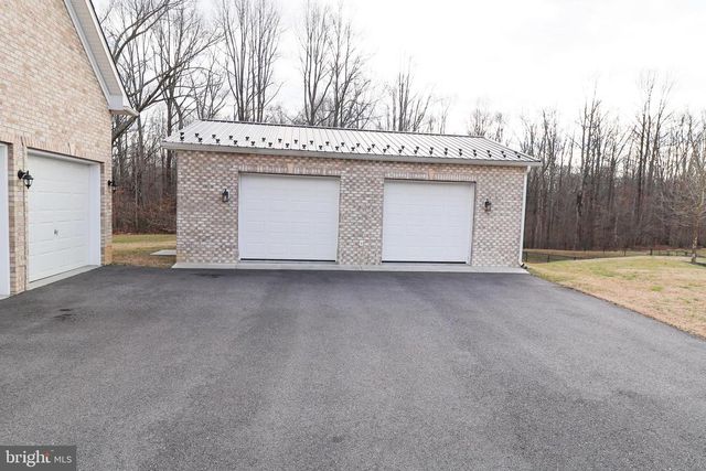 5707 IRON STONE RD, Lothian, MD 20711