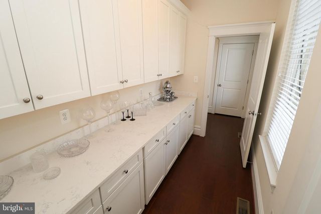 5707 IRON STONE RD, Lothian, MD 20711