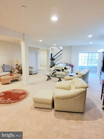 5707 IRON STONE RD, Lothian, MD 20711