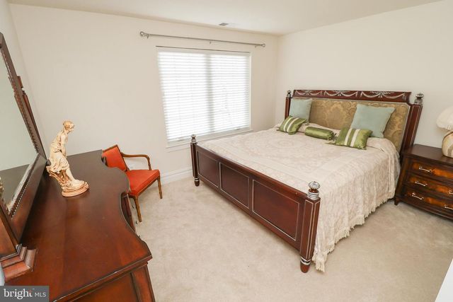 5707 IRON STONE RD, Lothian, MD 20711