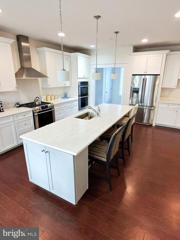 5707 IRON STONE RD, Lothian, MD 20711